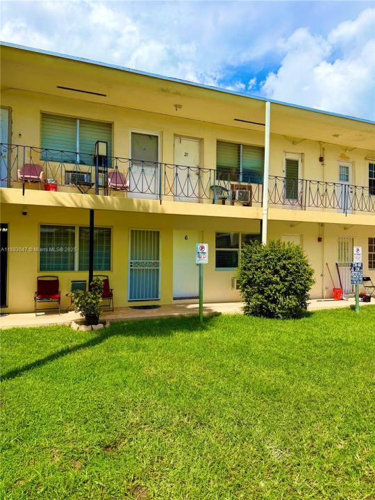 71 NW 76th St 6, Miami, 佛羅里達州 33150, 美國