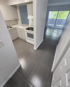 11120 SW 196th St 308, Cutler Bay, Florida 33157, USA