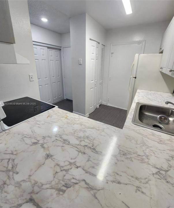 11120 SW 196th St 308, Cutler Bay, Flórida 33157, Estados Unidos