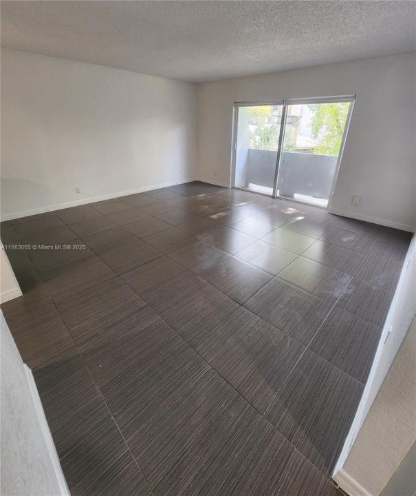 11120 SW 196th St 308, Cutler Bay, Flórida 33157, Estados Unidos