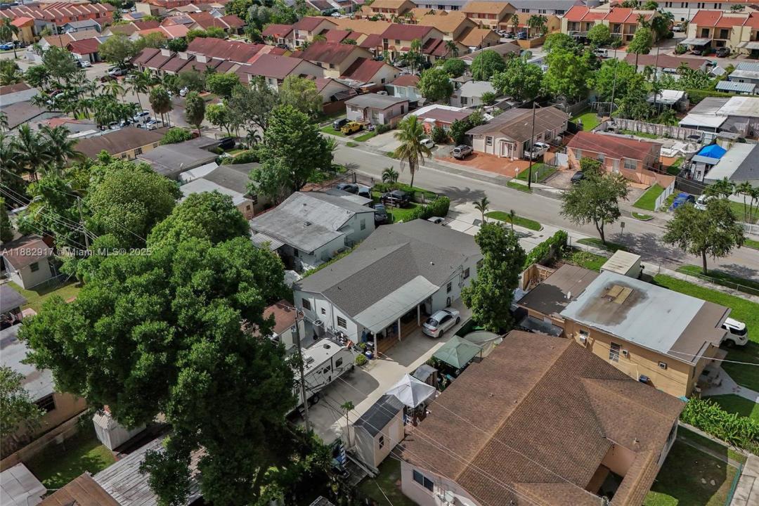 11220 SW 2nd St, Sweetwater, פלורידה 33174, ארצות הברית של אמריקה 