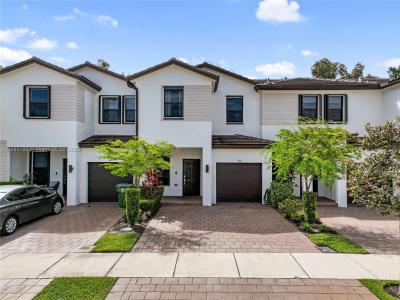 156 SW 185th Way, Pembroke Pines, Florida 33029, USA