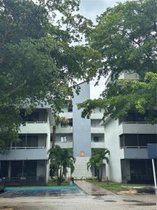 8275 SW 152nd Ave D-314, Miami, Florida 33193, USA