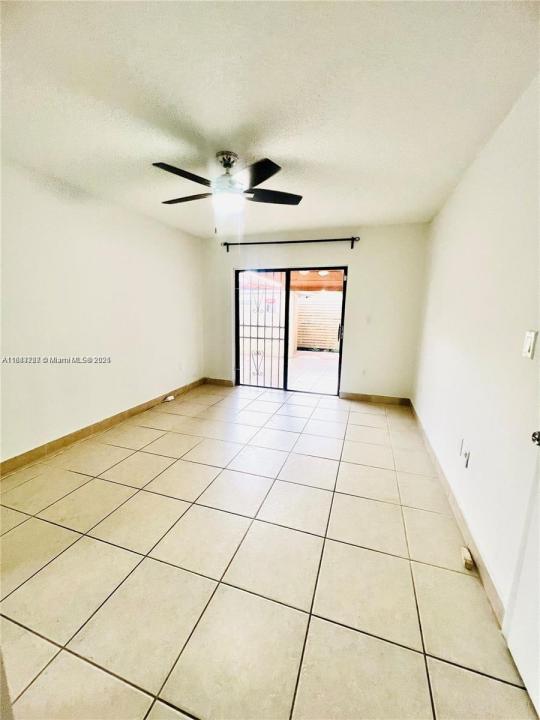 6430 W 25th Ln, Hialeah, Floride 33016, États-Unis