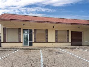 1403 Oak  Knoll Drive, Haltom City, Texas 76117