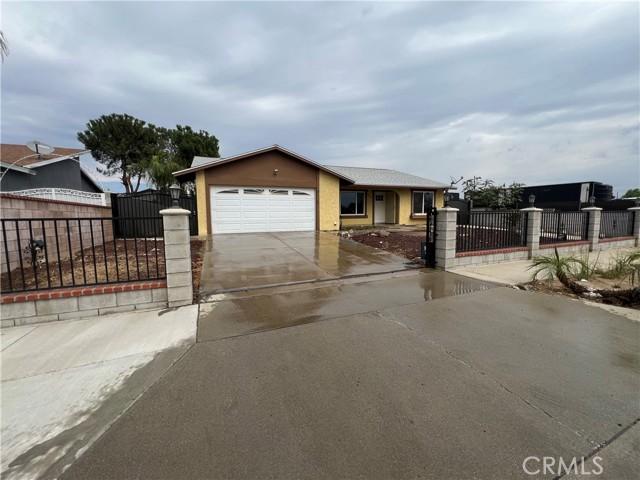 18390 Manila, Bloomington, 캘리포니아 92316, 미국