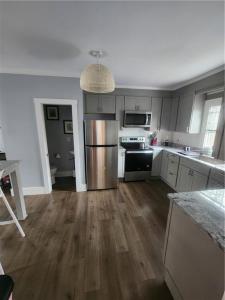 14 Lucas Avenue, Newport, Rhode Island 02840