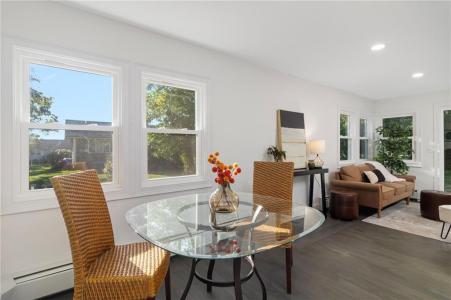 15 Chace Avenue, Warren, 로드아일랜드 02885, 미국