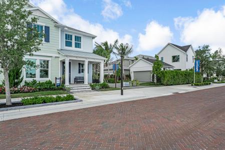 923 SW Prairie Avenue, Palm City, Florida 34990