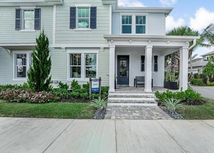 923 SW Prairie Avenue, Palm City, Florida 34990