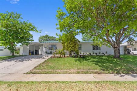 1605 Nanette Ct, Lake Osborne, Lake Worth Beach, Florida 33461