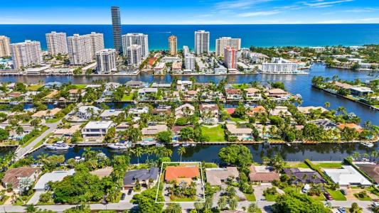 625 Oleander Dr, Hallandale Beach, Florida 33009