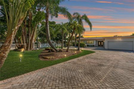 1850 Hibiscus Dr, North Miami, פלורידה 33181, ארצות הברית של אמריקה 