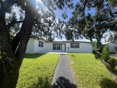 1319 Crest Drive, Lake Worth Beach, Florida 33461
