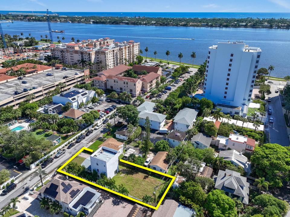 322 N Lakeside Court, West Palm Beach, פלורידה 33407, ארצות הברית של אמריקה 
