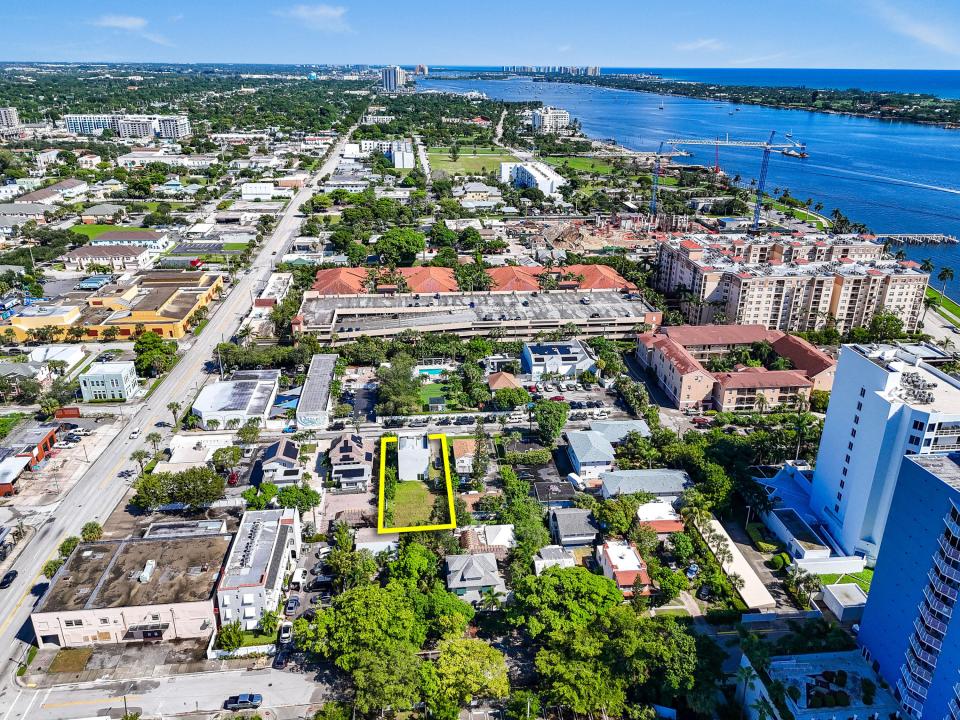 322 N Lakeside Court, West Palm Beach, פלורידה 33407, ארצות הברית של אמריקה 