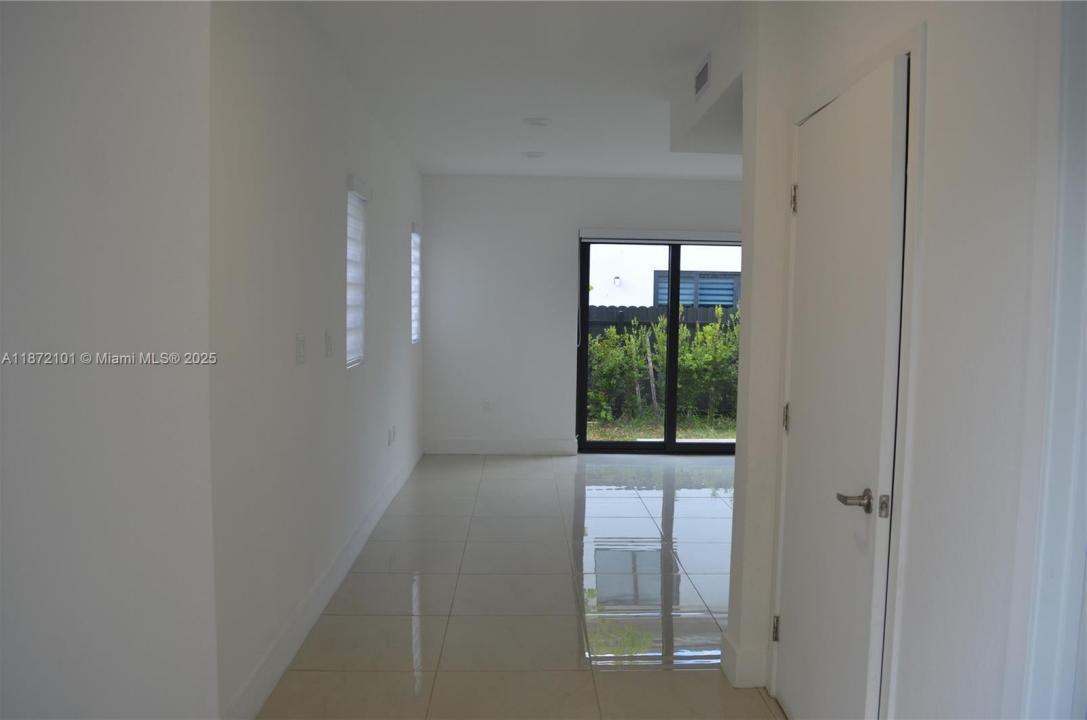 1155 NW 2nd Ter, Florida City, Flórida 33034, Estados Unidos