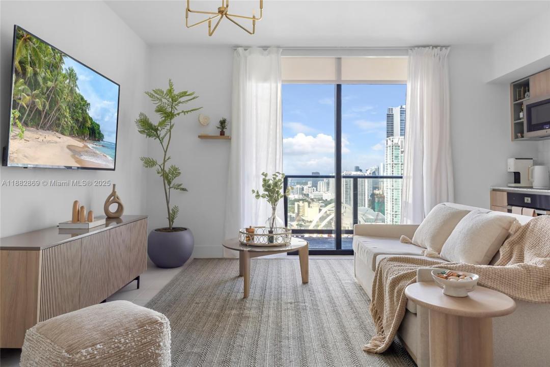159 NE 6th St 3301, Miami, Floryda 33132, USA