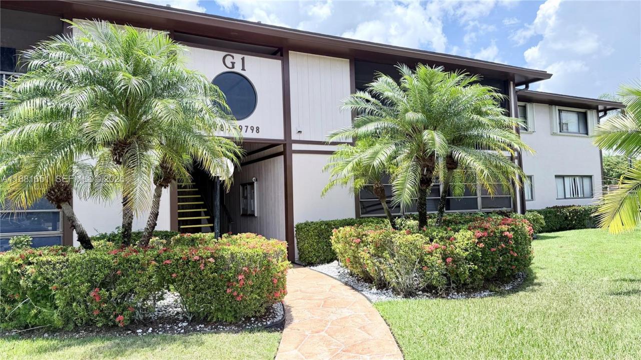 9794 N Belfort Cir 202, Tamarac, Floride 33321, États-Unis