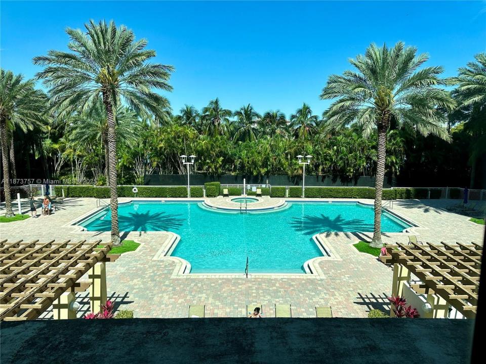 Hallandale Beach, Флорида 33009, Соединенные Штаты