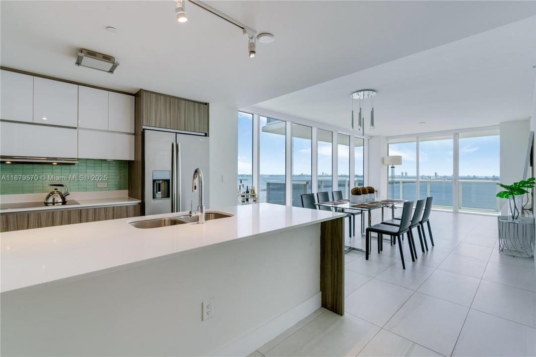 600 NE 27th St 2801, Miami, Florida 33137