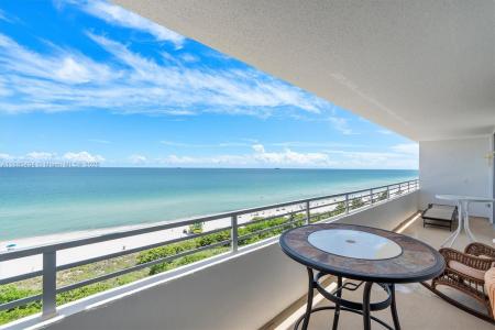 5555 Collins Ave 10K, Miami Beach, Florida 33140, USA