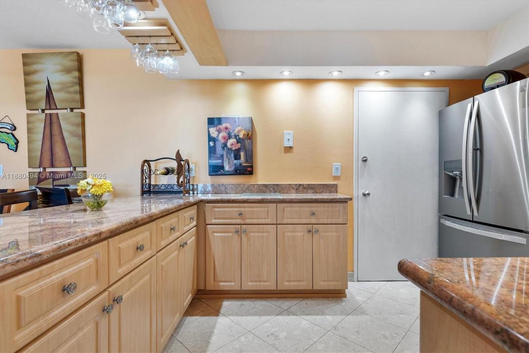 5555 Collins Ave 10K, Miami Beach, フロリダ 33140, アメリカ合衆国