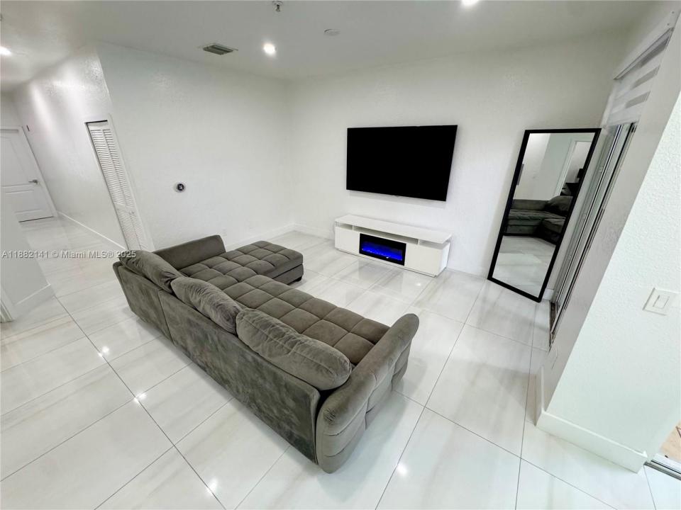 4351 SW 160th Ave 102, Miramar, Floride 33027, États-Unis