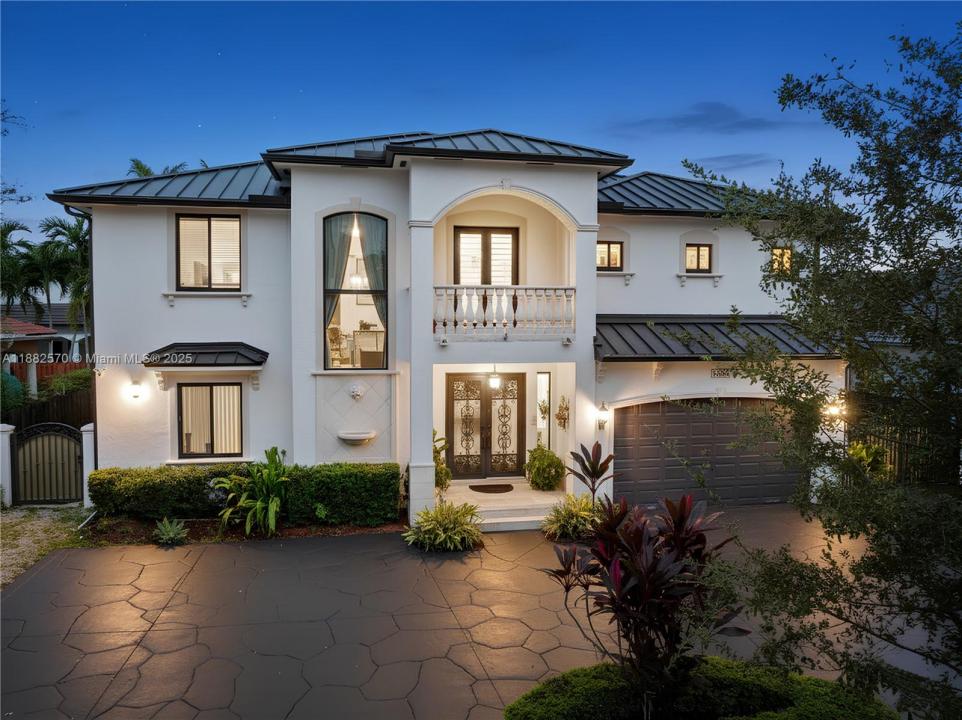 16533 NW 77th Path, Miami Lakes, Florida 33016, Amerika Birleşik Devletleri