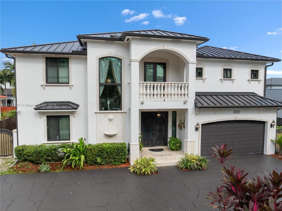 16533 NW 77th Path, Miami Lakes, Florida 33016, Amerika Birleşik Devletleri