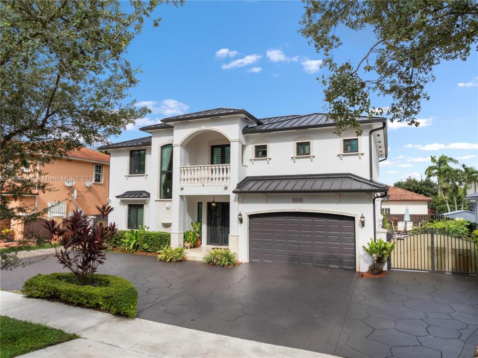 16533 NW 77th Path, Miami Lakes, Florida 33016, Amerika Birleşik Devletleri