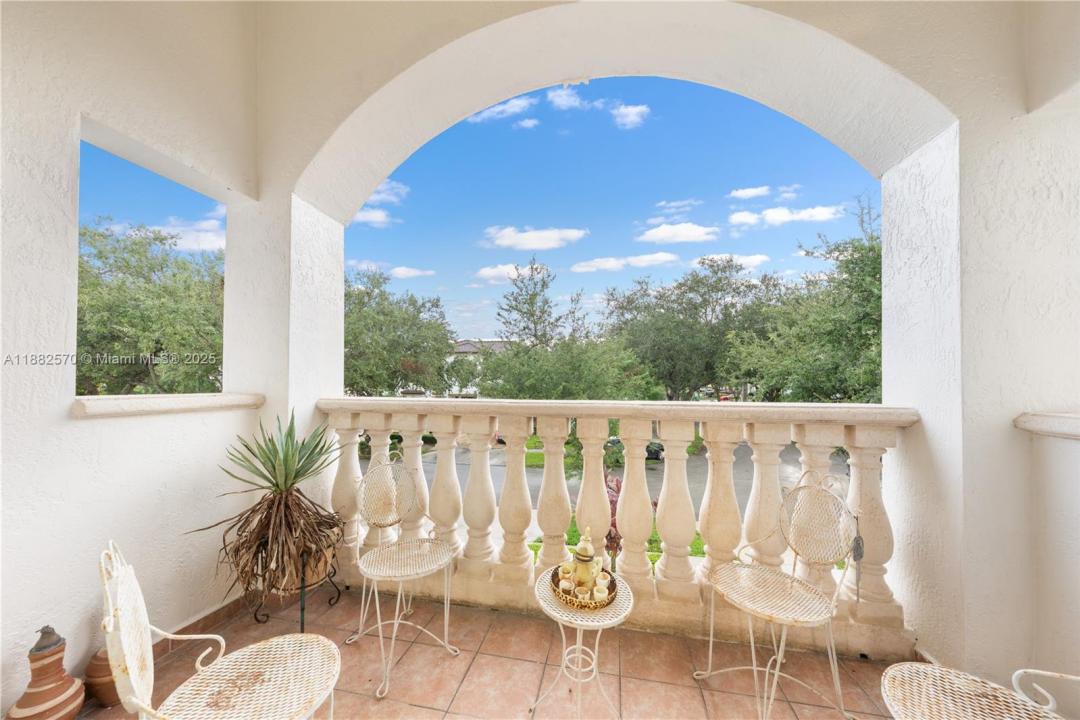 16533 NW 77th Path, Miami Lakes, Florida 33016, Amerika Birleşik Devletleri