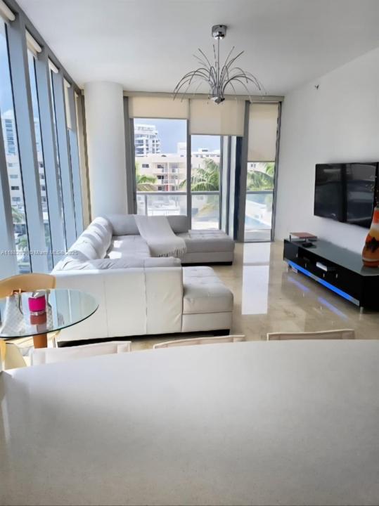6799 Collins Ave 311, Miami Beach, Flórida 33141, Estados Unidos