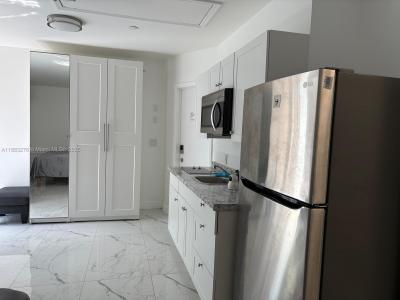 2347 NW 107th Ave B, Sunrise, Florida 33322, USA