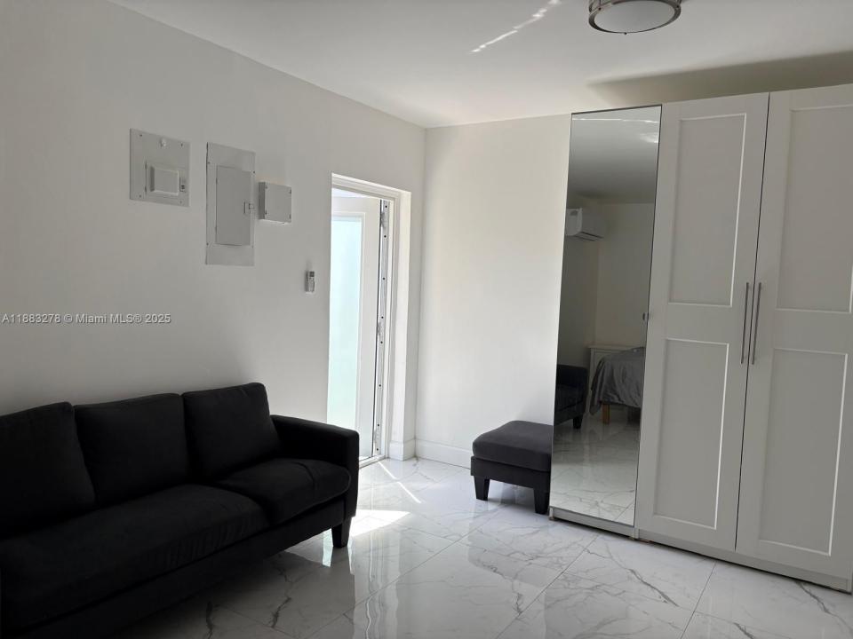 2347 NW 107th Ave B, Sunrise, 佛罗里达州 33322, 美国