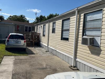 21780 NW 2nd Ct, Pembroke Pines, Florida 33029, USA