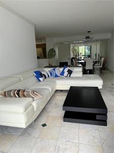 Aventura, Florida 33180, USA