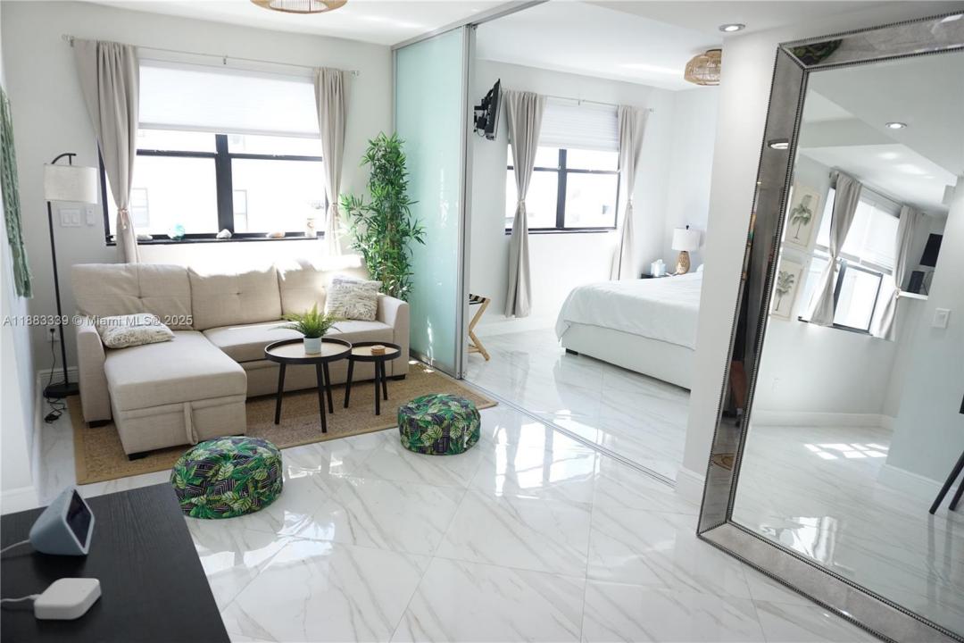 1390 Ocean Dr 502, Miami Beach, Florida 33139, Amerika Birleşik Devletleri