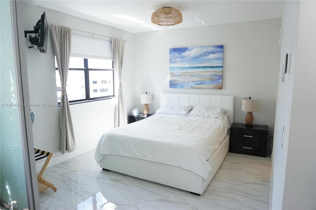 1390 Ocean Dr 502, Miami Beach, Florida 33139, Amerika Birleşik Devletleri