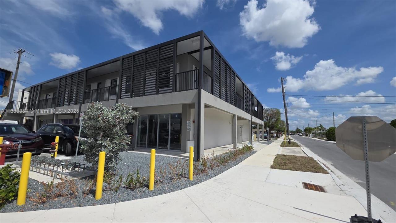 4124 E 8th Ct 4, Hialeah, Florida 33013