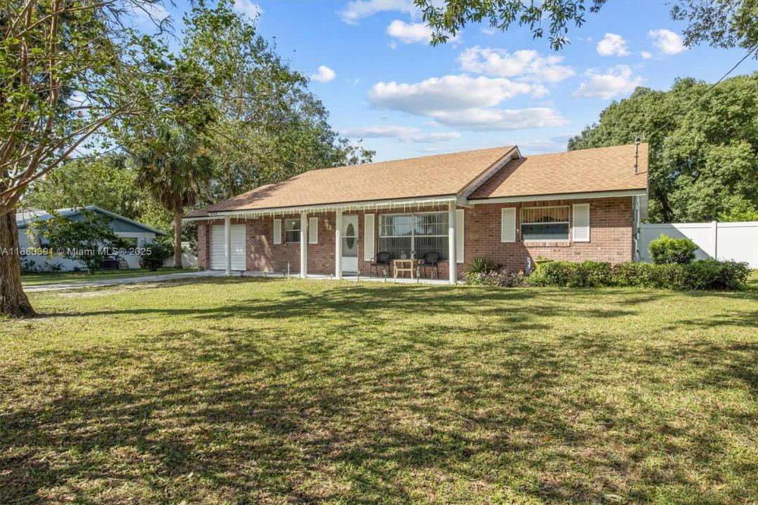 1421 Avenue G NE, Winter Haven, Flórida 33881, Estados Unidos