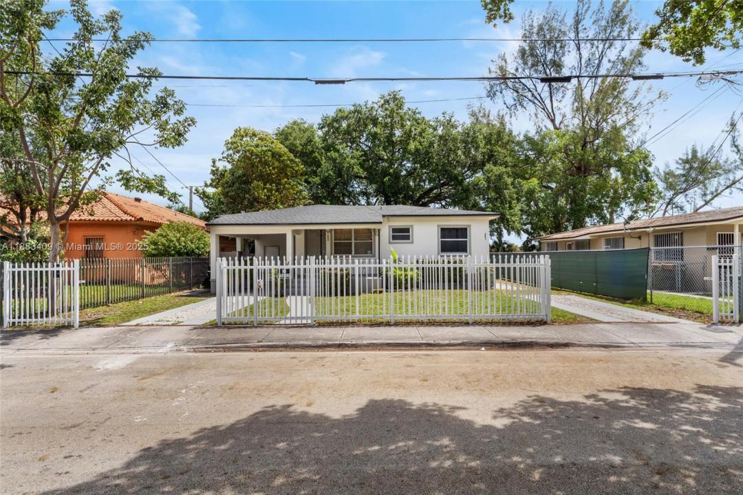 4851 NW 15th Ave, Miami, פלורידה 33142, ארצות הברית של אמריקה 