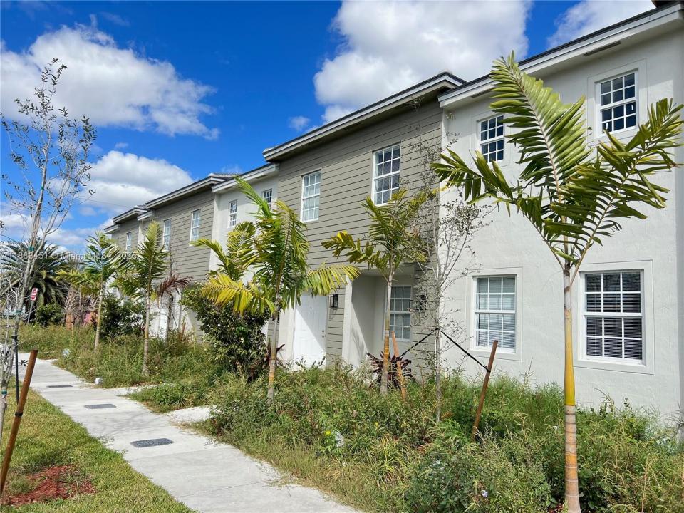 1310 NW 6th Ave C, Florida City, Florida 33034, Amerika Birleşik Devletleri