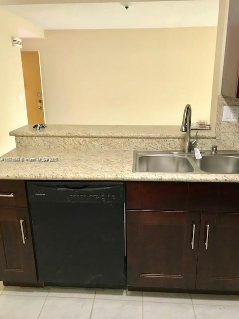 9415 Fontainebleau Blvd 111, Miami, Florida 33172