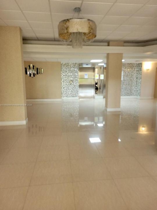 1833 S Ocean Dr 307, Hallandale Beach, 佛羅里達州 33009, 美國