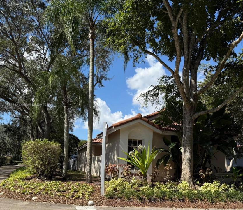 1321 N Seagrape Circle, Weston, פלורידה 33326, ארצות הברית של אמריקה 