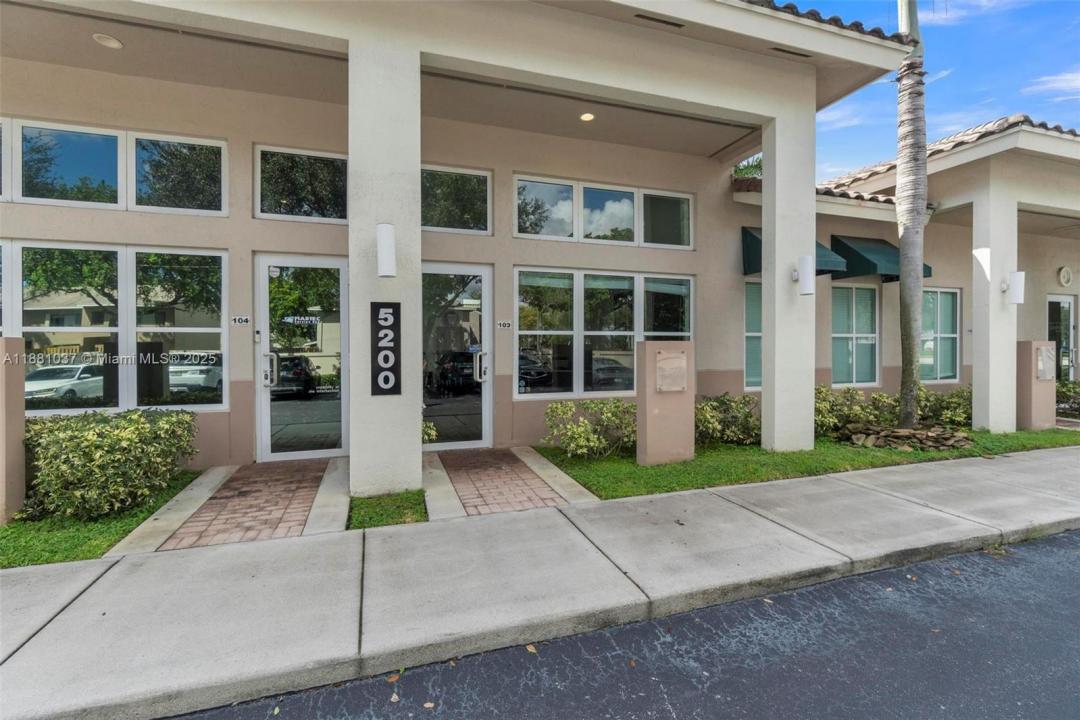 5200 S University Dr 103A, Davie, Floride 33328, États-Unis