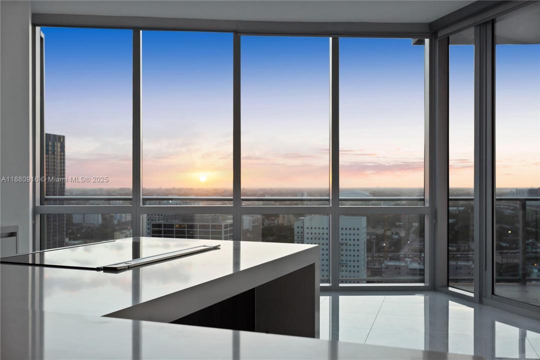 851 NE 1st Ave 3010, Miami, Florida 33132