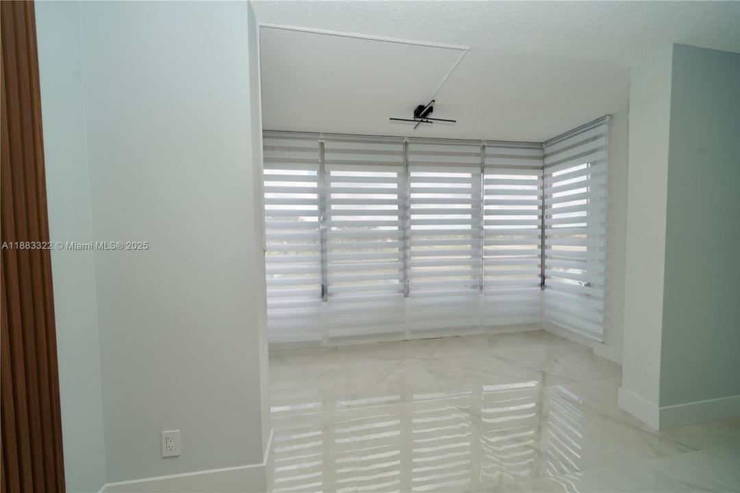 2551 Aragon Blvd 310, Sunrise, Floryda 33322, USA