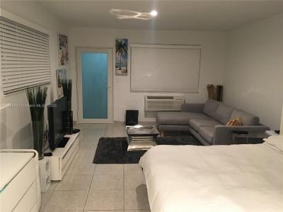 158 Ocean Dr 407, Miami Beach, Florida 33139, USA